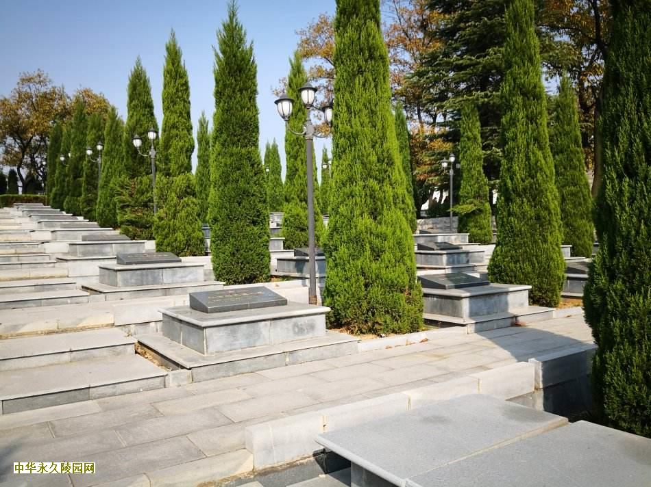 北京市通惠陵园价格如何，这个墓地位置风景怎样